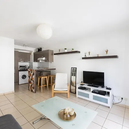 Des Pyrenees Avec Terrasse - Welkeys Apartamento